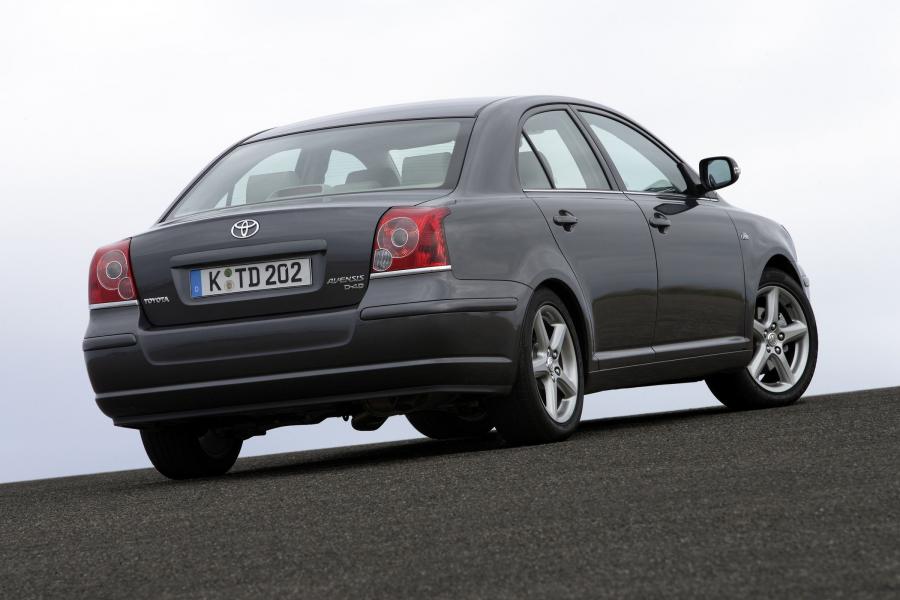  Toyota Avensis Sedan 2006 года  (фото 81 из 113)